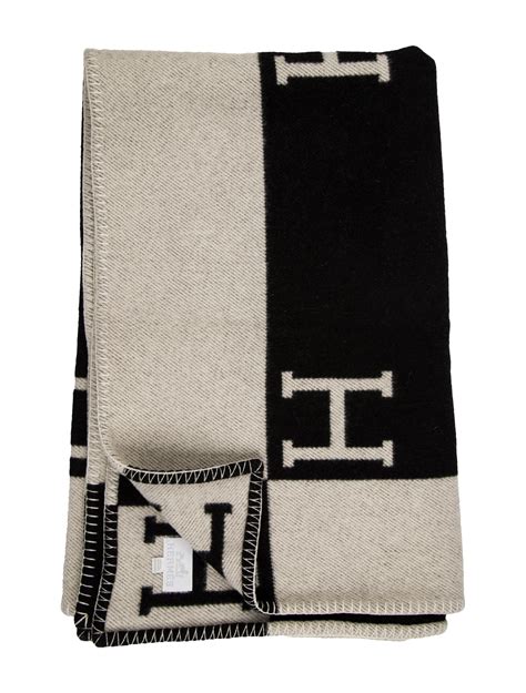 hermes black blanket